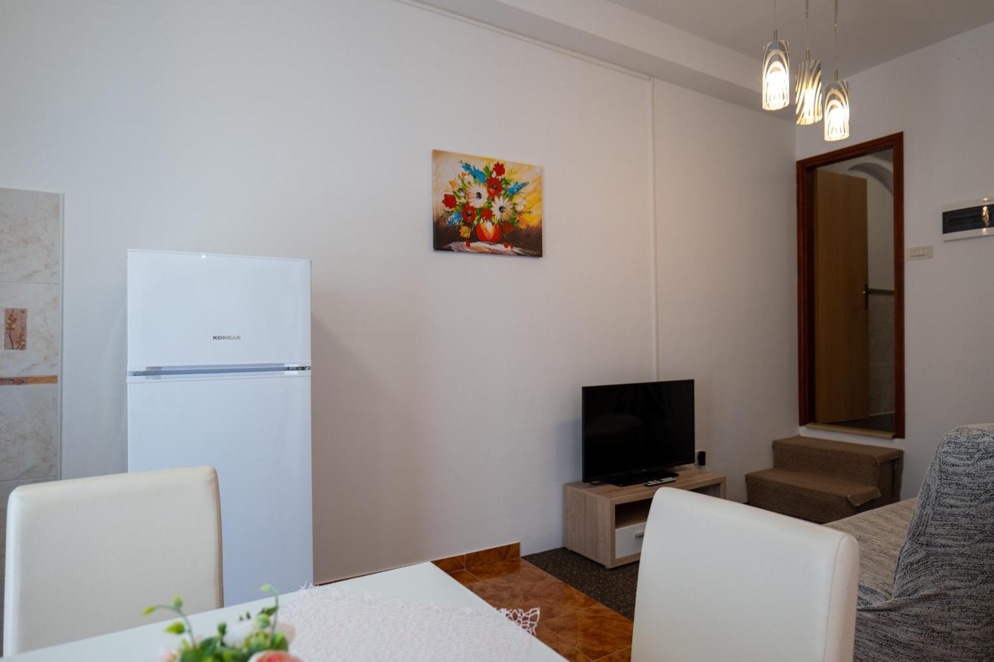 Irena'S Place A1 Ровінь Номер фото